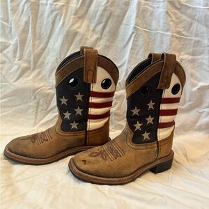 Patriotic Cody James Cowboy Boots with Stars and Stripes